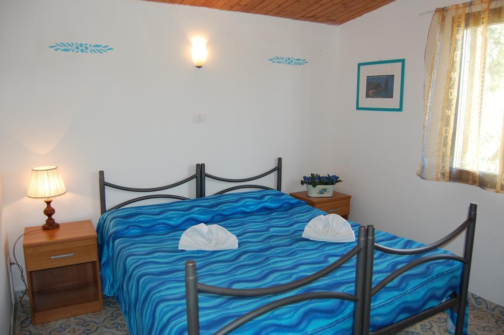 نيرانو Marina Del Cantone Chalet الغرفة الصورة