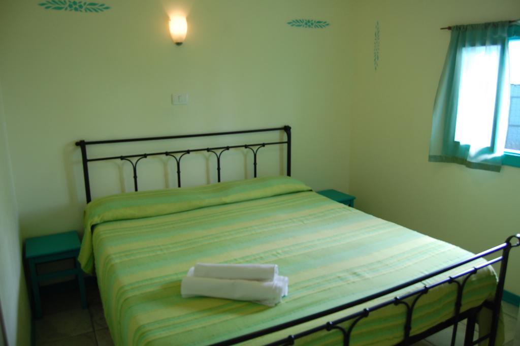 نيرانو Marina Del Cantone Chalet الغرفة الصورة